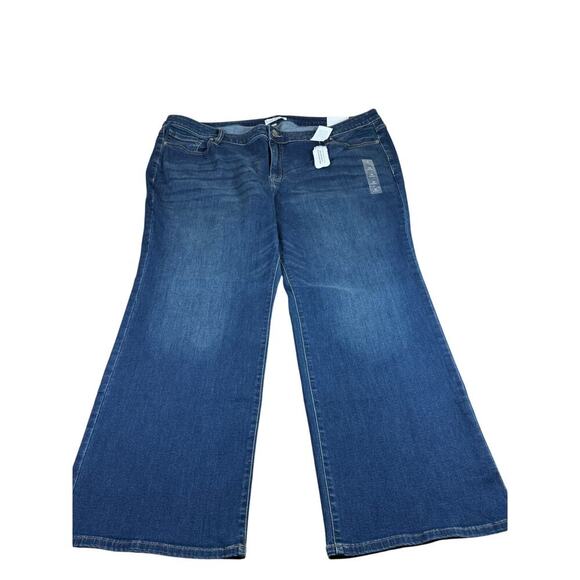 NWT Lane Bryant Signature Fit Bootcut Mid rise Size 26 Short dark wash - Picture 1 of 8